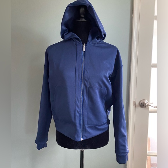 New Balance Women's Determination Reversible Jacket - Picture 9 of 16